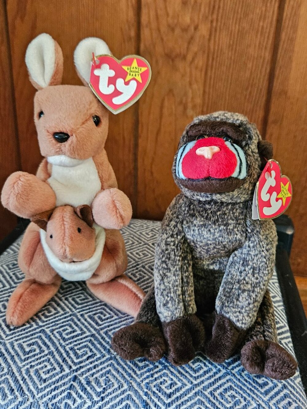 Vtg. 1990s Cheeks the Baboon & Pouch the Mama Kangaroo & Baby Beanie Babies